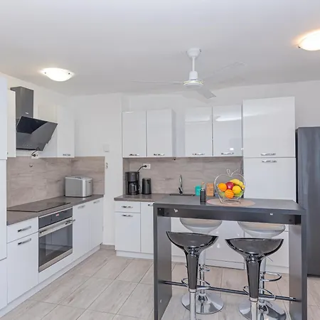 Family Fun Σπίτι διακοπών Grebaštica