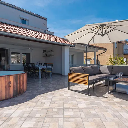 Family Fun * Grebaštica