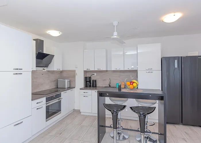 Family Fun בית נופש Grebaštica