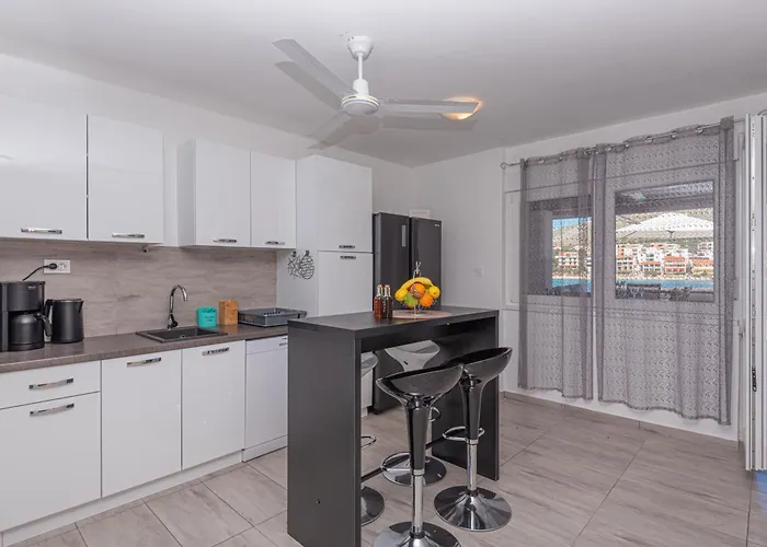 בית נופש Family Fun Grebaštica