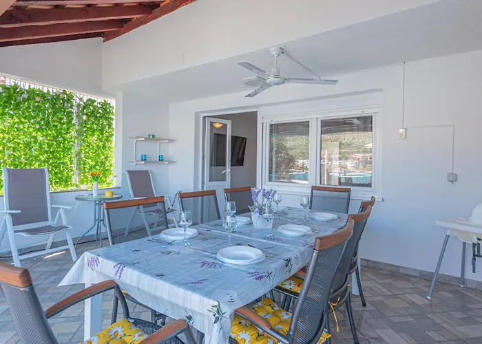 בית נופש Family Fun Grebaštica